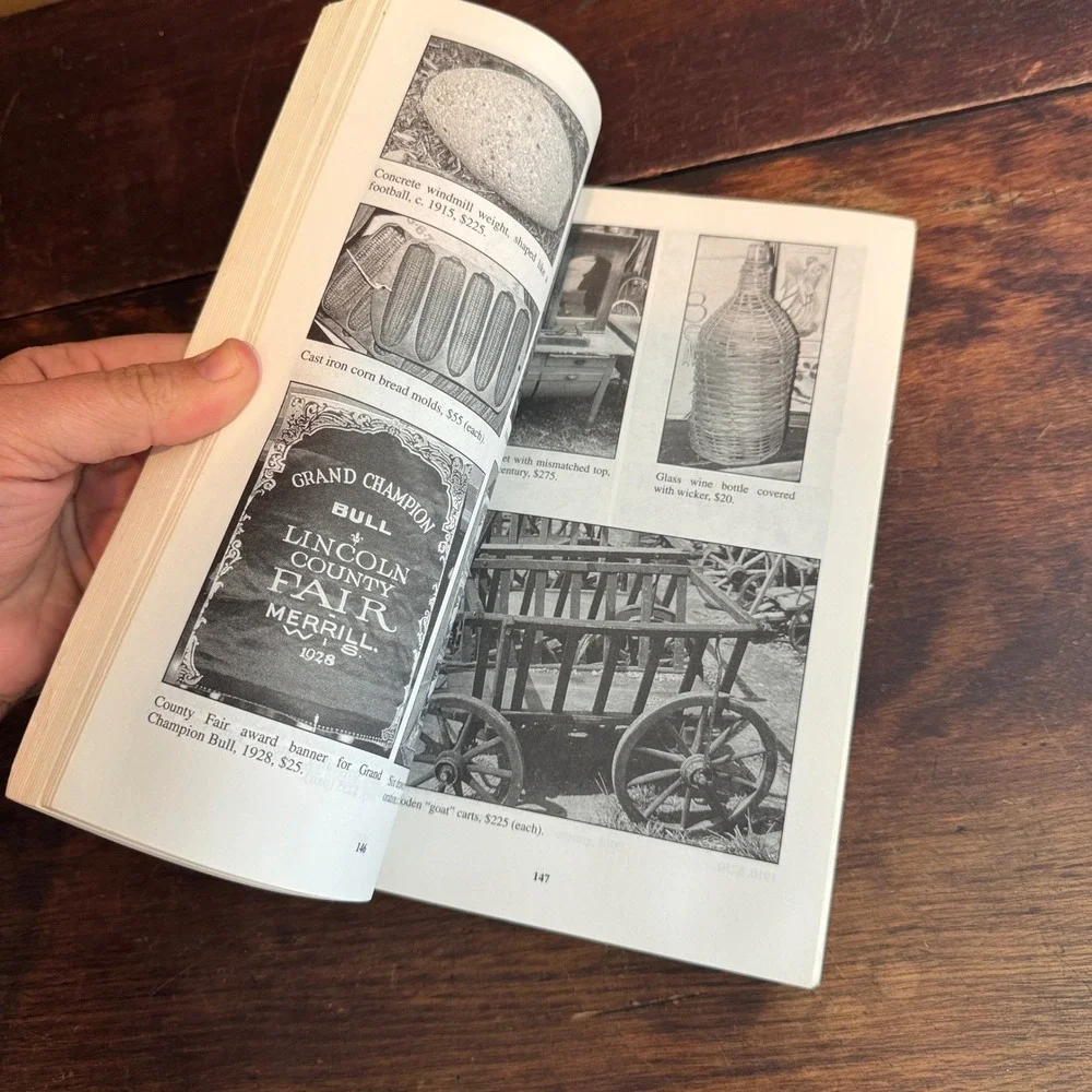 Wallace-Homestead‎ Price Guide To American Country Antiques 16th Edition